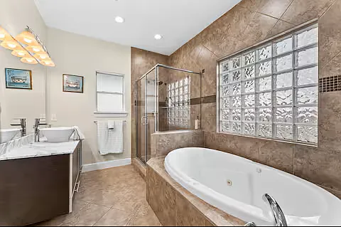 3045 Clinton Dr — Photo 8