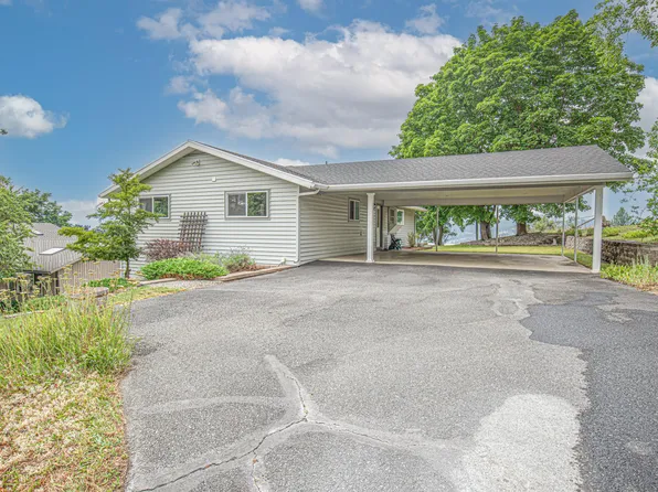 985 N Cedar St, Colville, WA 99114