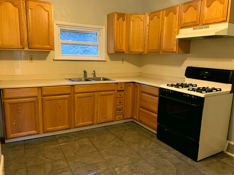 326 Merrimac St — Photo 7