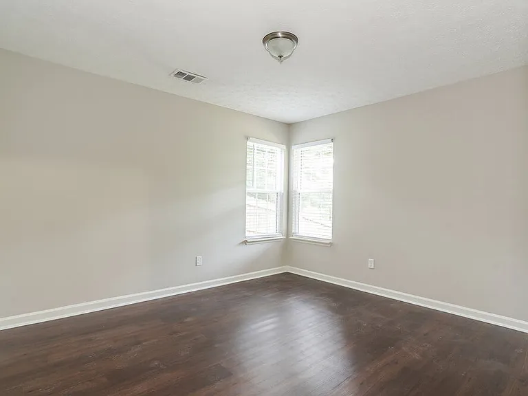 1207 Cedarbend Dr — Photo 13