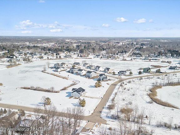 4th image of 612 Launch Point Dr