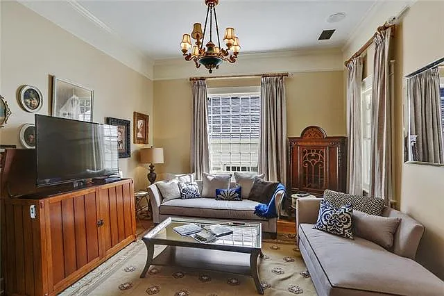 332 Walnut St — Photo 5