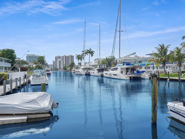 3220 Bayview Drive #202, Fort Lauderdale, FL 33306