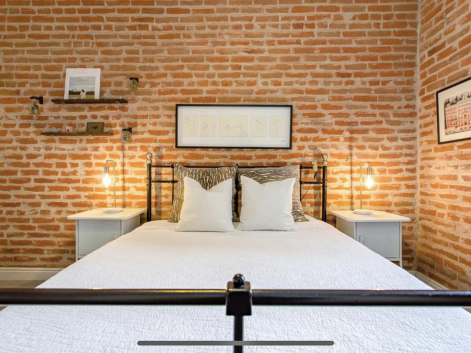 Master bed room