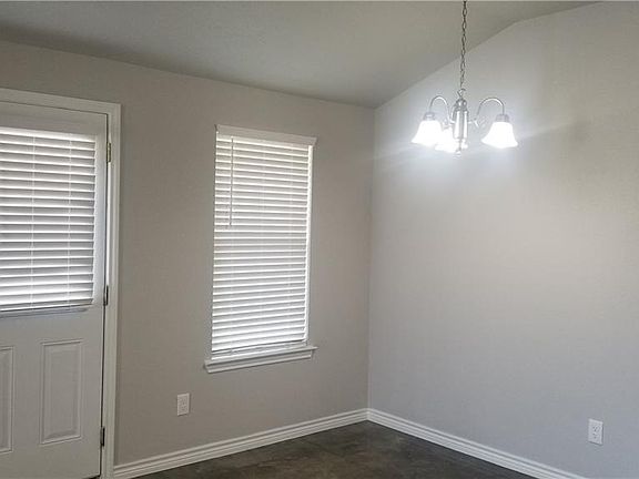 5th image of 110 Lowes Blvd #A