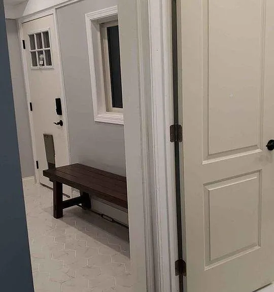 506 S West St — Photo 2