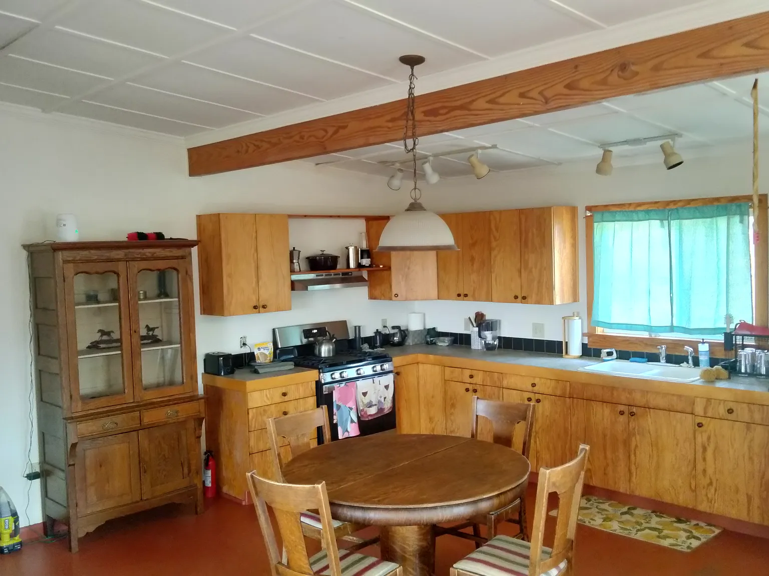 149 N Cedar Ridge Dr — Photo 3