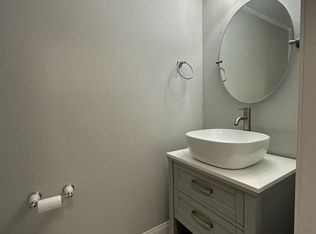10303 Cherry View Ct, Oakton, VA 22124