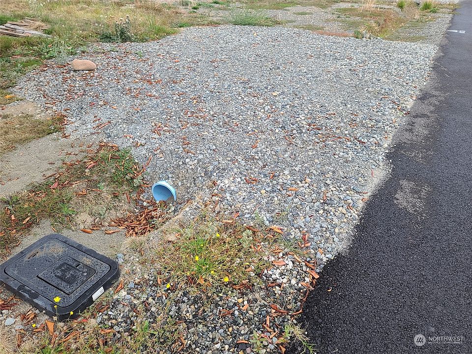 2nd image of 2218 95th Avenue Ct E