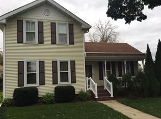 109 Pacific St, Monroe Center, IL 61052