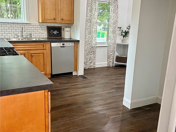 5th image of 43 Hampton Rd