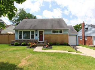 1061 Vacationland Dr, Cincinnati, OH 45231