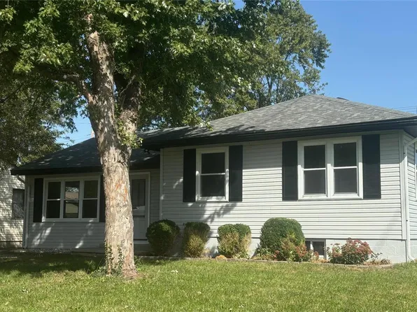 120 Cottage Hill Dr, O Fallon, IL 62269