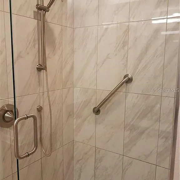 51 Mac Ewen Dr #8 — Photo 6