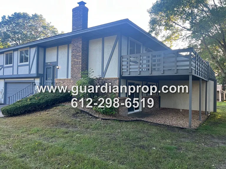 6852 Macbeth Cir — Photo 15