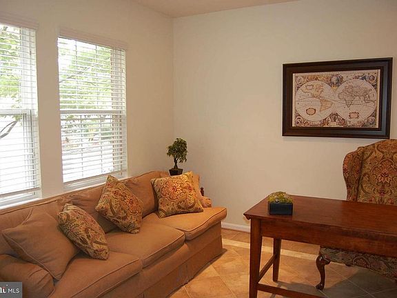 3rd image of 267 Medlock Ln