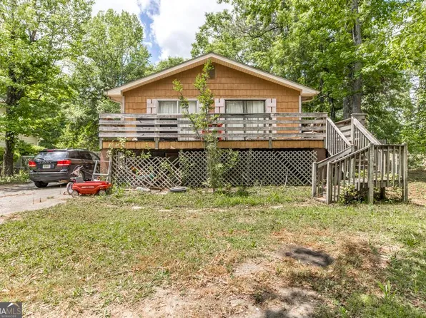 496 Edgewater Dr, Macon, GA 31220