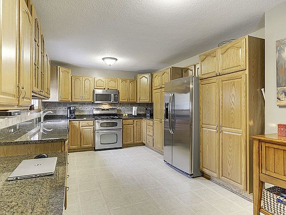 4th image of 11562 Cottonwood St NW