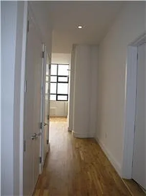 Rented by R New York | media 30