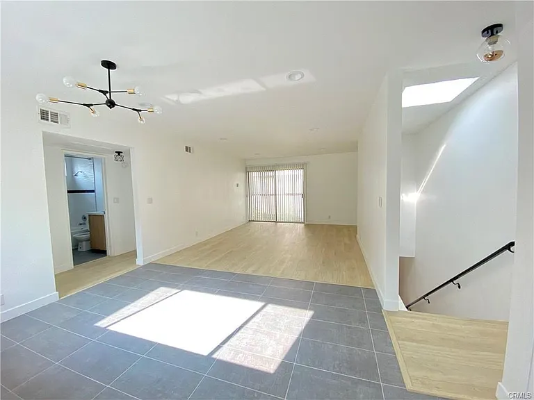 903 New Depot St #15 — Photo 3
