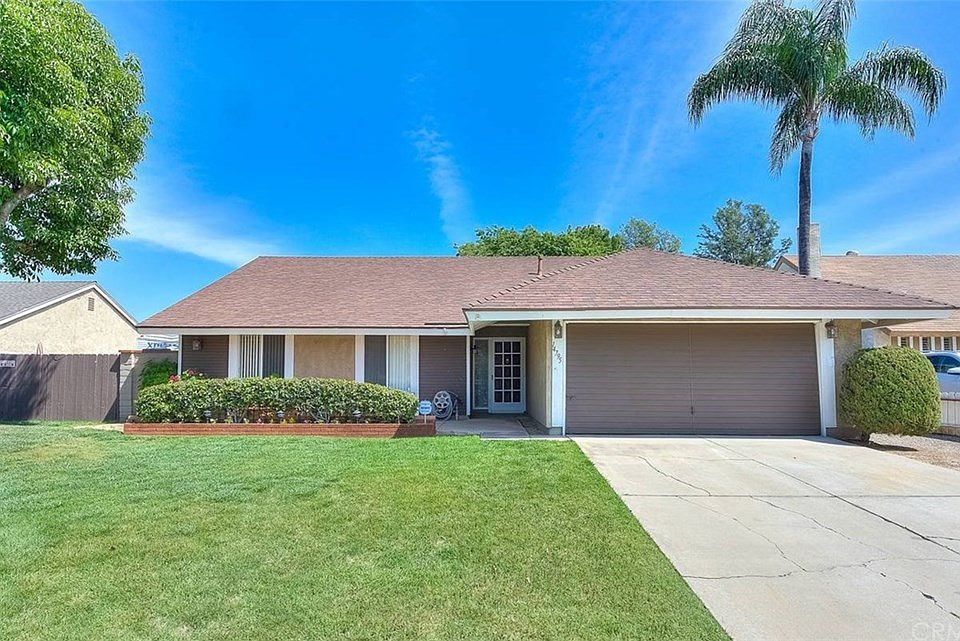 1st image of 14795 Maywood Dr