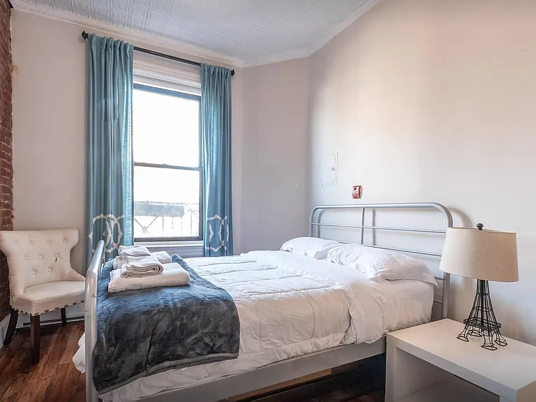 1009 Willow Ave #4L — Photo 13