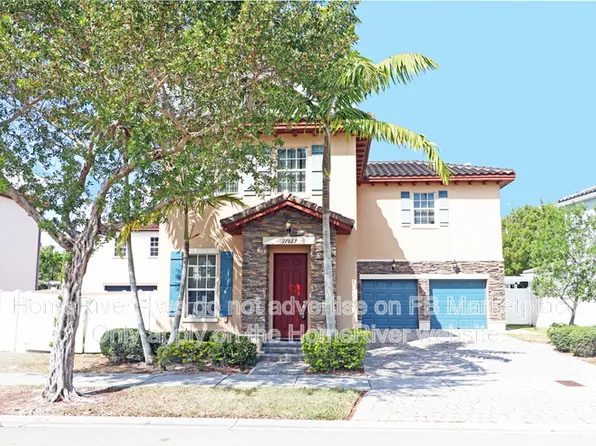 17027 SW 94th Way, Miami, FL 33196