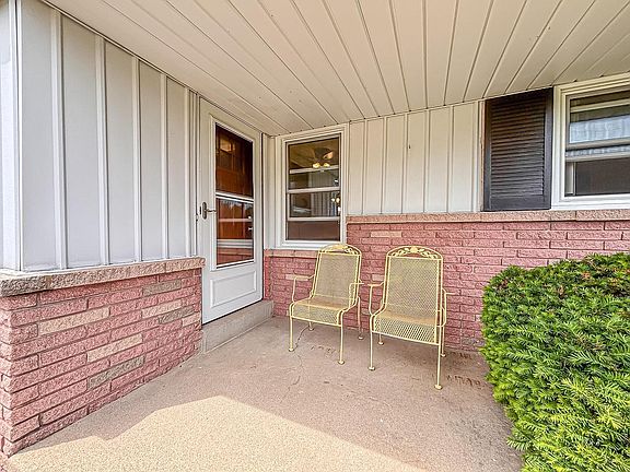 4th image of 18260 W Willow ROAD