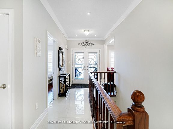 2nd image of 38 Castlegate Blvd