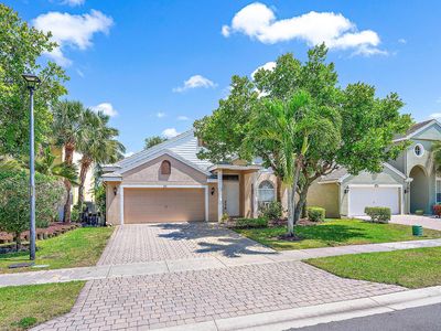 272 Berenger Walk, Royal Palm Beach, FL, 33414