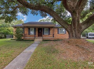 2774 N Grafhill Dr, Mobile, AL 36606