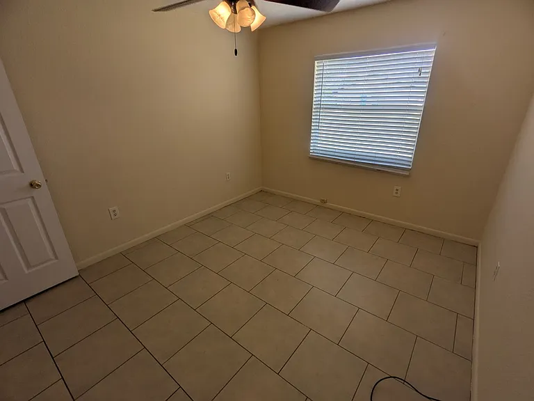 824 N Saint Clair Abrams Ave — Photo 9
