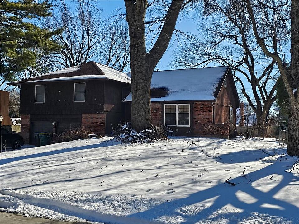 2nd image of 8101 W 98th St