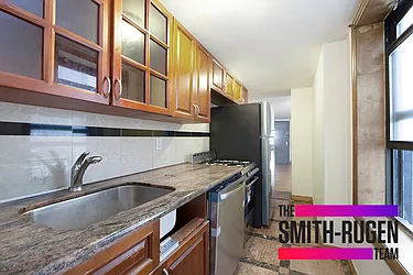 Rented by R New York