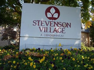 23 Stonehenge Cir APT 3, Pikesville, MD 21208