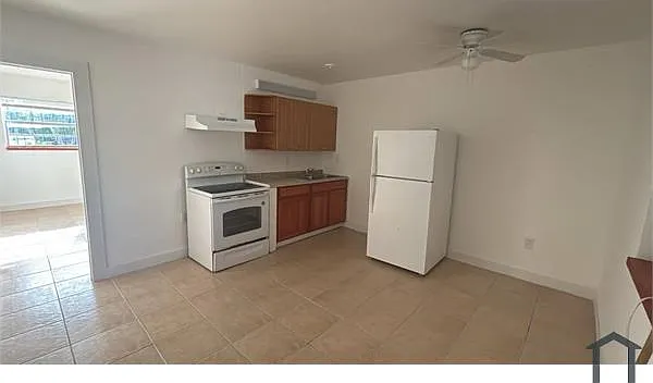 8450 NE Miami Ct #4 — Photo 1