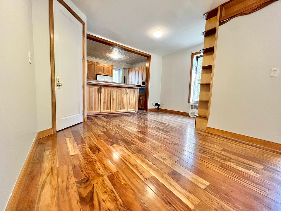 1st image of 101 Jefferson Ave APT 2B