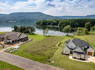 118 Edgewater Way UNIT 118, Jasper, TN 37347