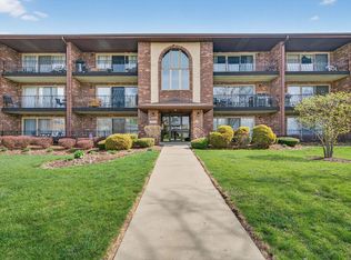 7545 Sheridan Dr #2-3D, Willowbrook, IL