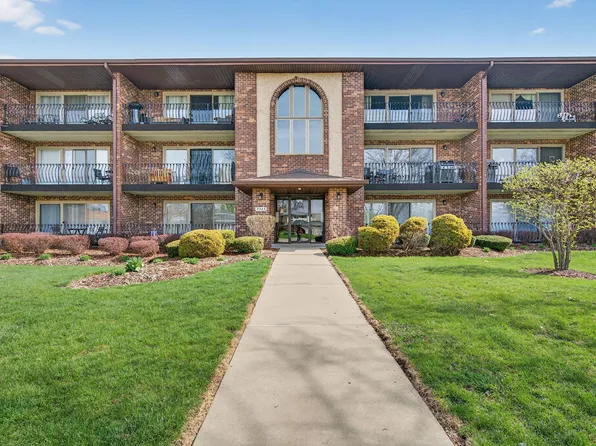7545 Sheridan Dr APT 3D, Willowbrook, IL 60527