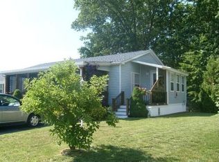 13 Blueberry Ln, Seabrook, NH 03874