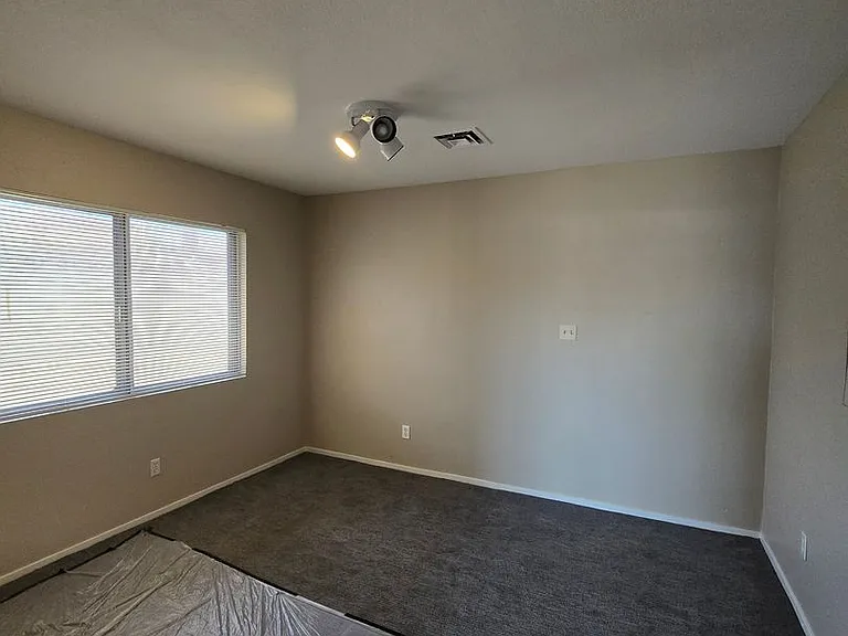 4647 Marnell Dr — Photo 33