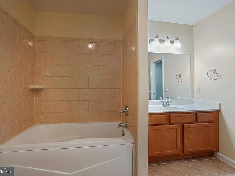 5105 Pheasant Ridge Rd — Photo 22