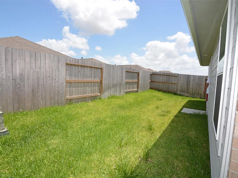 26926 Dalmatian Bellflower Dr — Photo 17