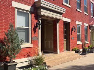 1132 Locust St APT 201, Dubuque, IA 52001
