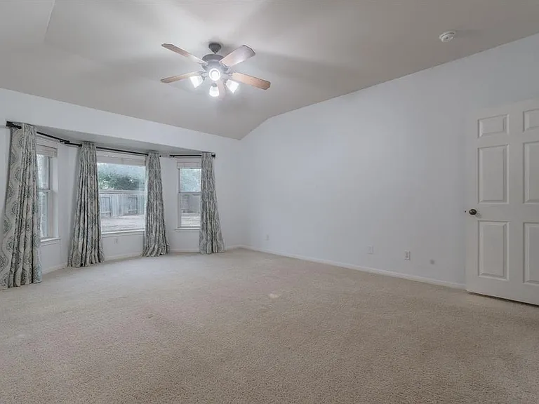 9408 Castle Pines Dr — Photo 20