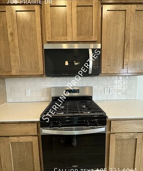 708 Prairie Ln — Photo 15