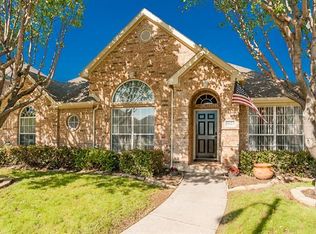 8623 Elm Valley Dr, Irving, TX 75063