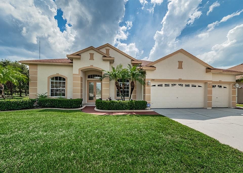 1st image of 2301 Wood Pointe Dr