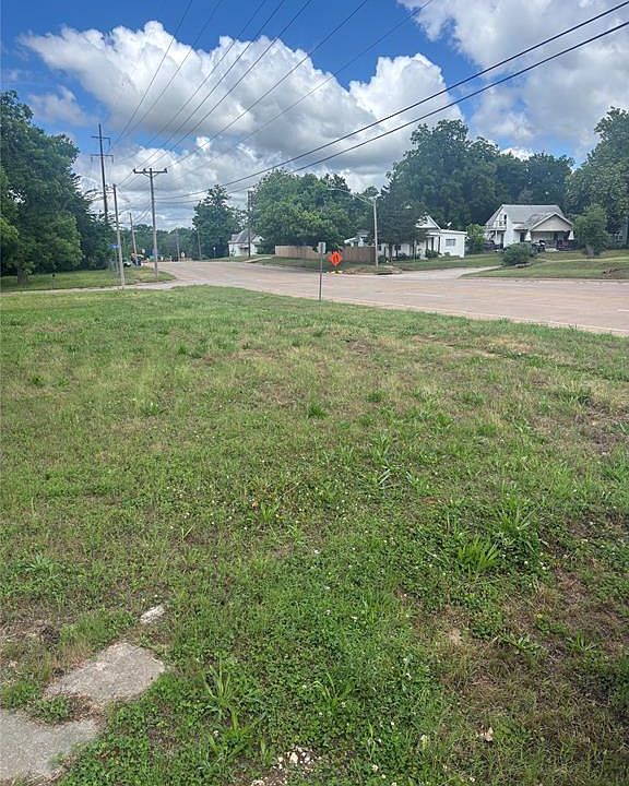 1st image of 601 S Park Ave Lot 1